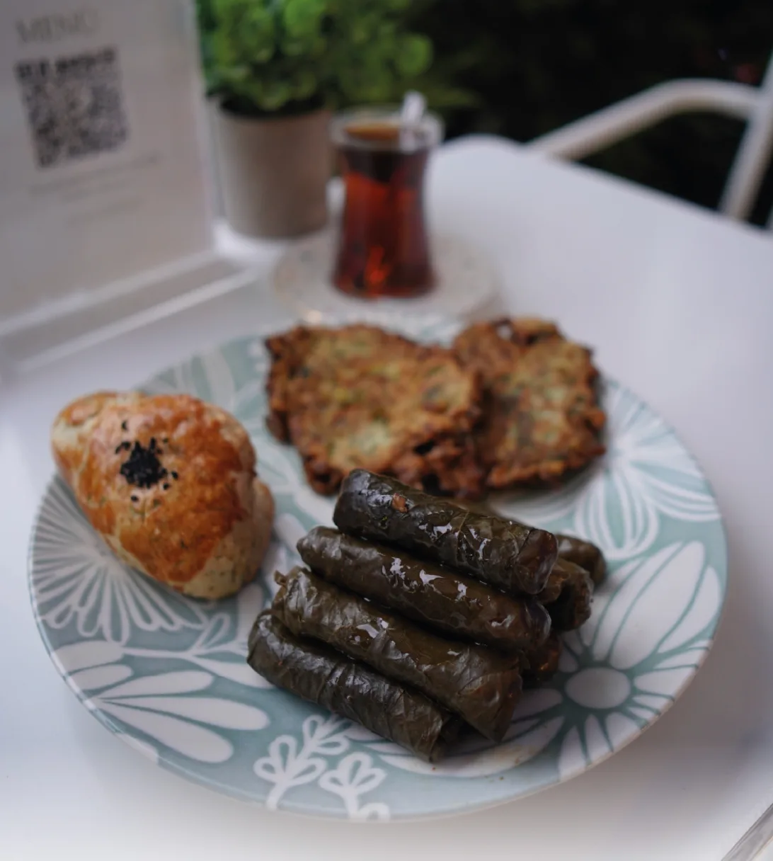 Meze & Sand 3