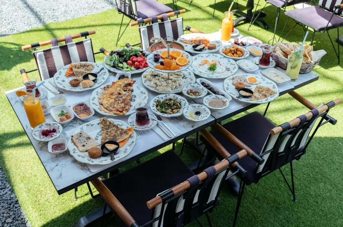 Yaseminli Bahçe Kafe-Restoran Bahçeşehir 2